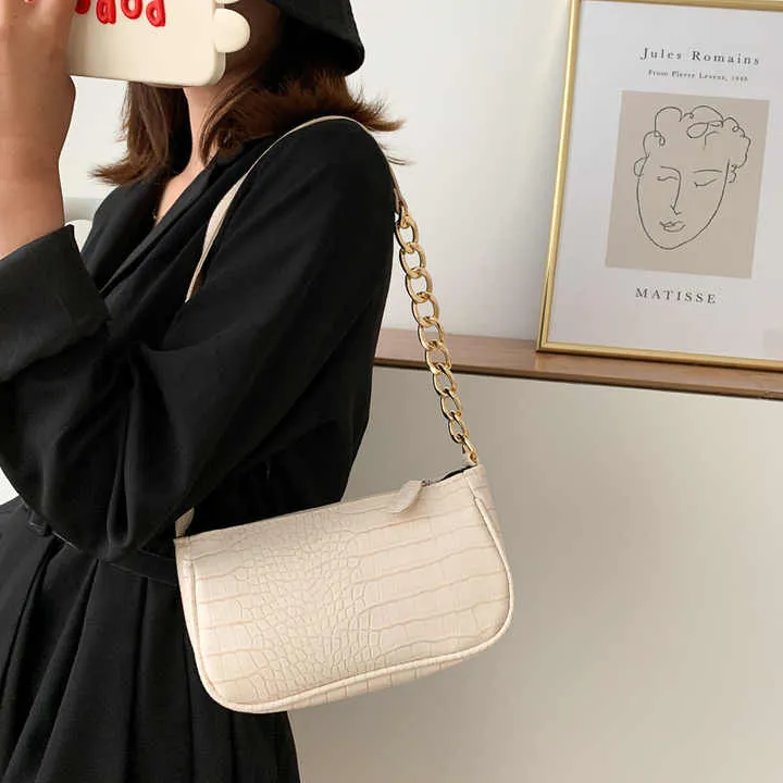 حقائب كتف عادية انيقه للنساء - Stylish shoulder bags for women