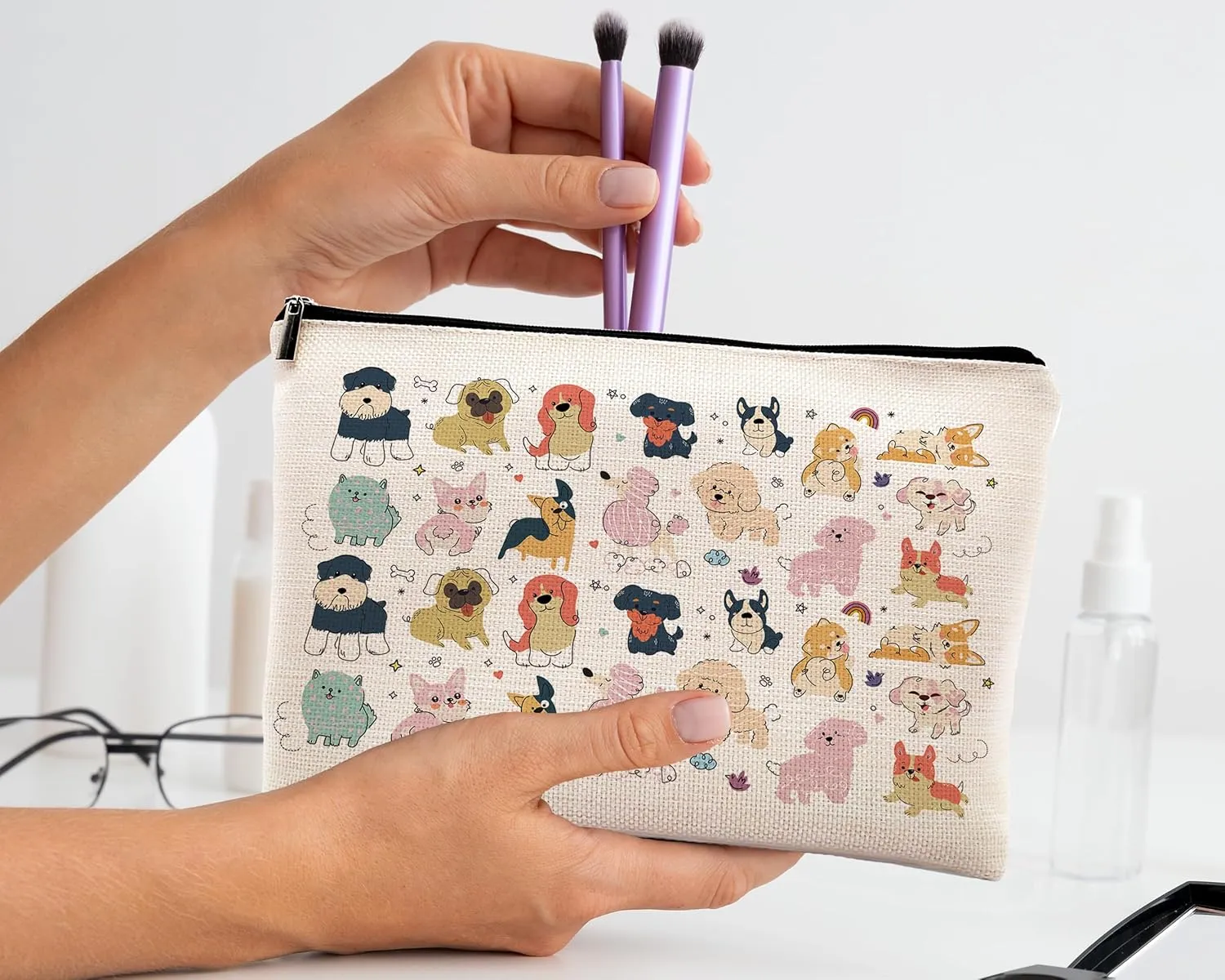 Kdqua Cute Puppy Makeup Bag, Dog Mom Gifts, Cartoon Animal Paw Stuff Linen Cosmetic Bag Zipper Pouch Travel Organizer