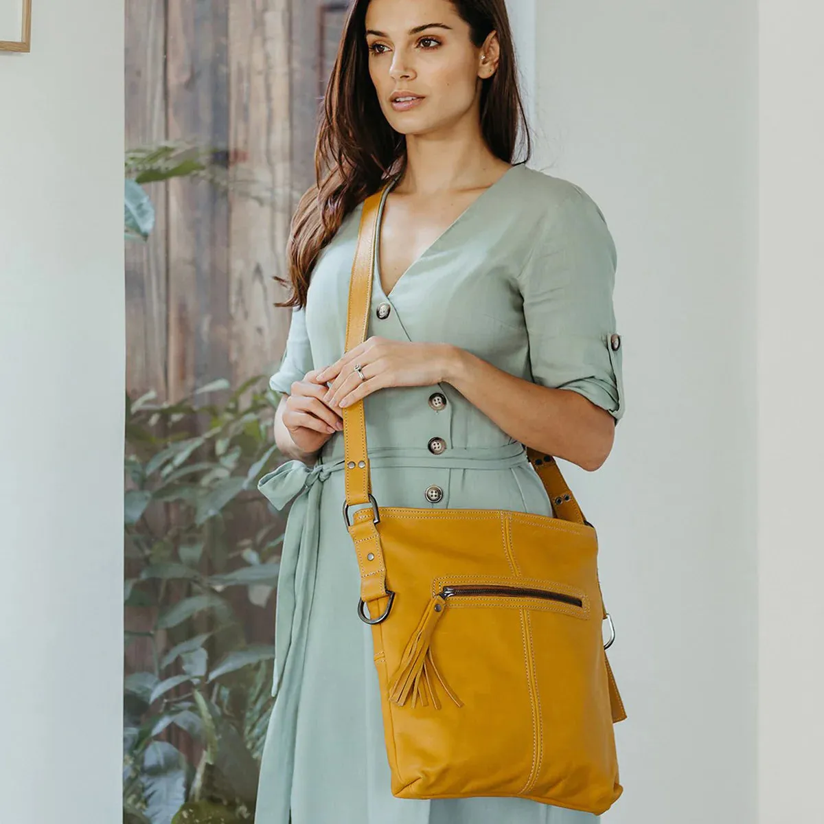 Messenger Handbag Leather
