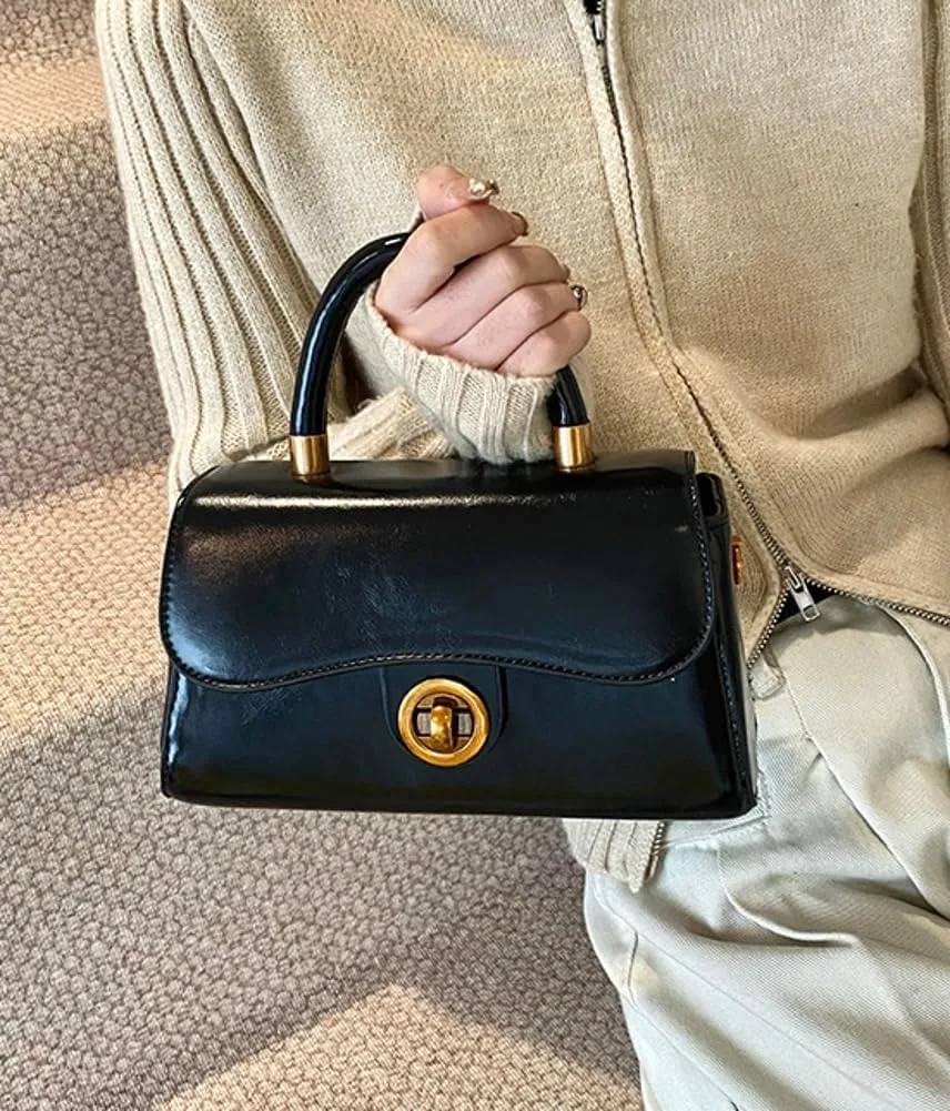 Retro Womens Shoulder Bag Crossbody Bag For Women Trendy Underarm Handbag Casual Satchel Purse Clutch Purse Work Travel