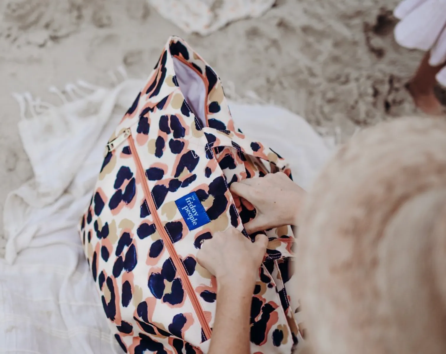 The Friday People  Everyday Tote-Savannah