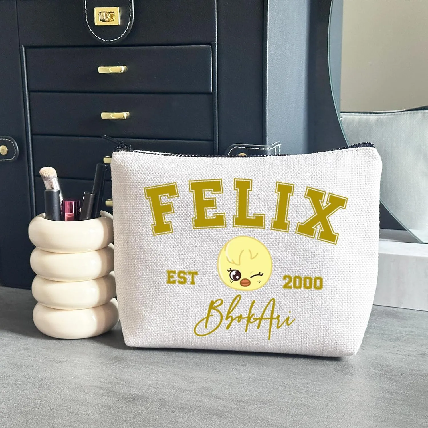 WCGXKO Korean Gift - K-Pop Boys Makeup Bag, Beige (2000BbokAri)